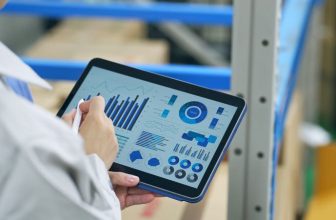 Messtechnik - Parameter werden geprüft